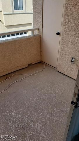 6316 BEIGE BLUFF Street 201, North Las Vegas, NV 89081