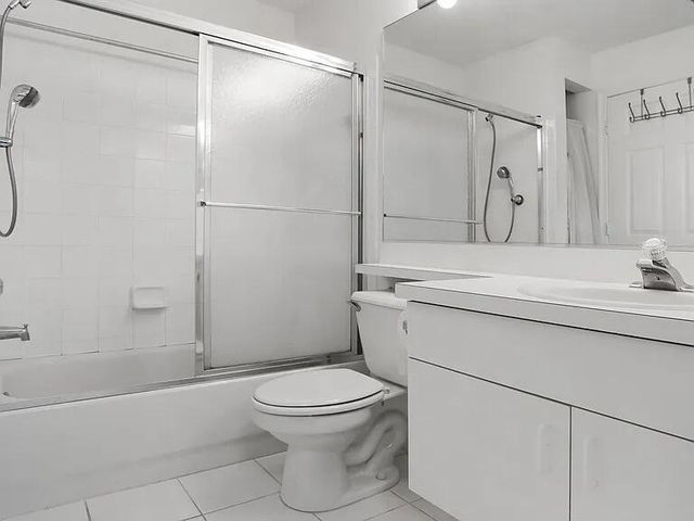 613 NW San Remo Circle, Port St. Lucie, FL 34986