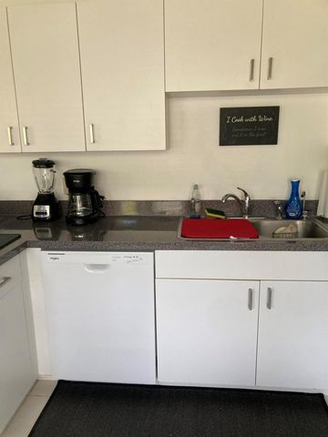 613 NW San Remo Circle, Port St. Lucie, FL 34986