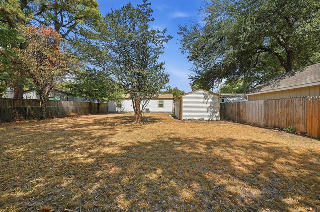 111 Atkinson Drive, Sherman, TX 75092