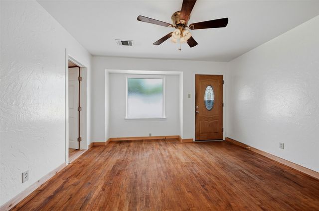 111 Atkinson Drive, Sherman, TX 75092