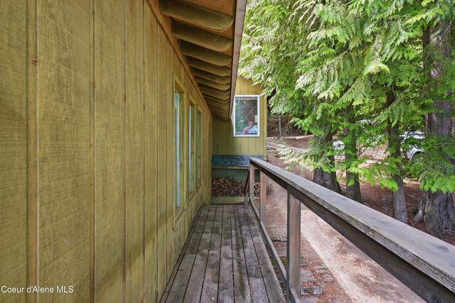 1300 W Glory RD, Worley, ID 83876