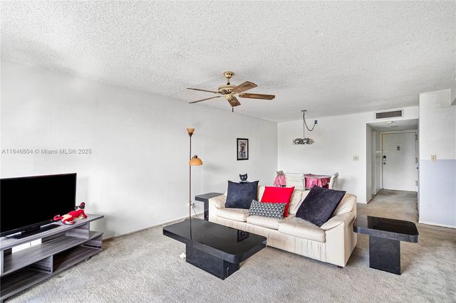 6195 Rock Island Rd 413, Tamarac, FL 33319