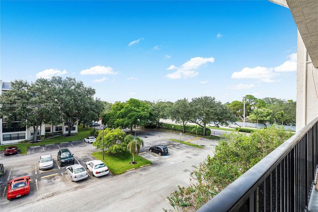 6195 Rock Island Rd 413, Tamarac, FL 33319
