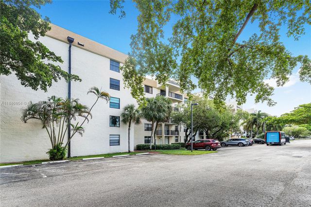 6195 Rock Island Rd 413, Tamarac, FL 33319