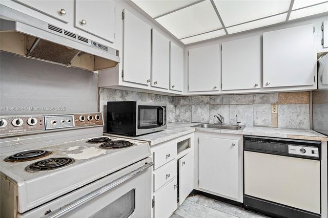 6195 Rock Island Rd 413, Tamarac, FL 33319