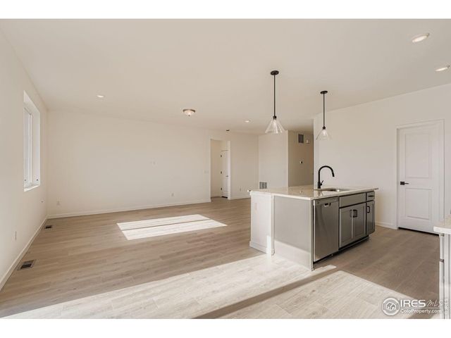 204 Sugar Beet Ln, Berthoud, CO 80513