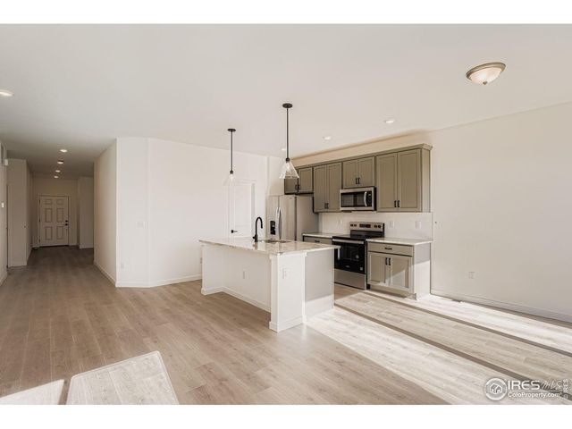 204 Sugar Beet Ln, Berthoud, CO 80513