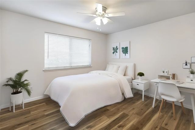 813 Silverbrook Drive, Saginaw, TX 76179