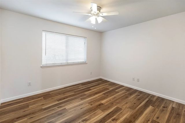 813 Silverbrook Drive, Saginaw, TX 76179