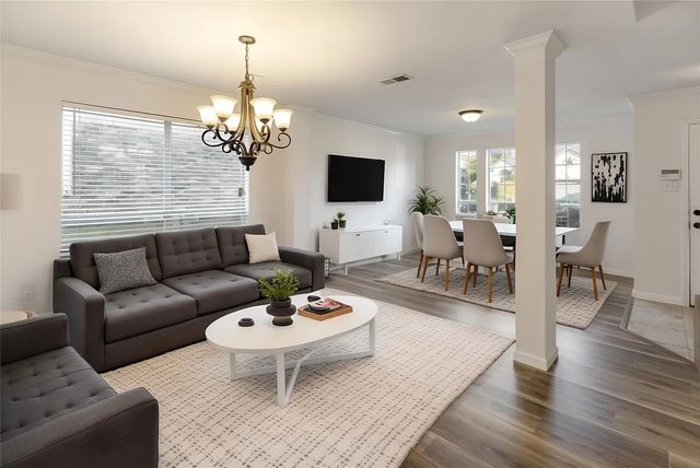 813 Silverbrook Drive, Saginaw, TX 76179