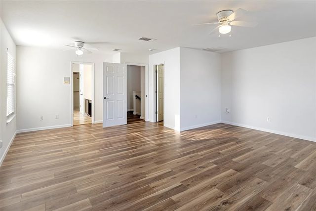 813 Silverbrook Drive, Saginaw, TX 76179