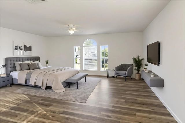 813 Silverbrook Drive, Saginaw, TX 76179