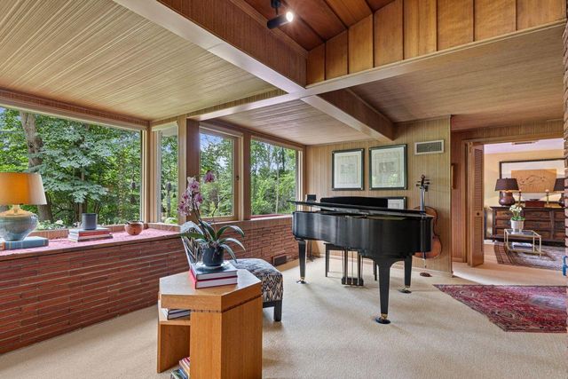 2536 Green Haze AVENUE, Mount Pleasant, WI 53406