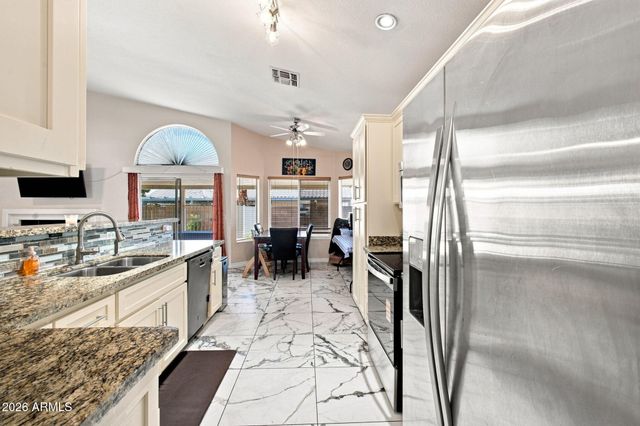 8371 W VILLA RITA Drive, Peoria, AZ 85382