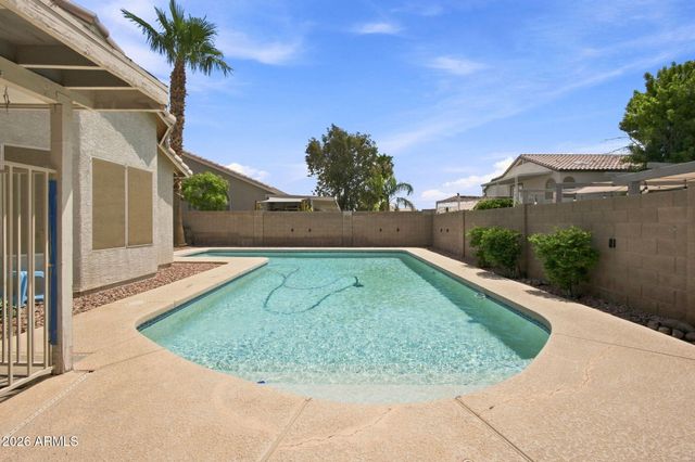 8371 W VILLA RITA Drive, Peoria, AZ 85382
