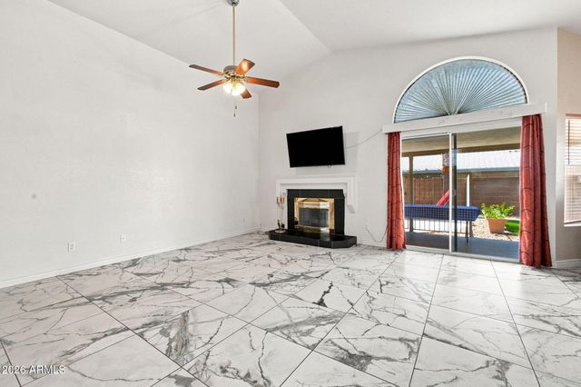 8371 W VILLA RITA Drive, Peoria, AZ 85382