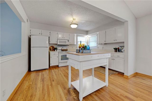 15768 Horton Court, Overland Park, KS 66223