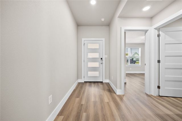 1018 St Croix Dr, Rockport, TX 78382