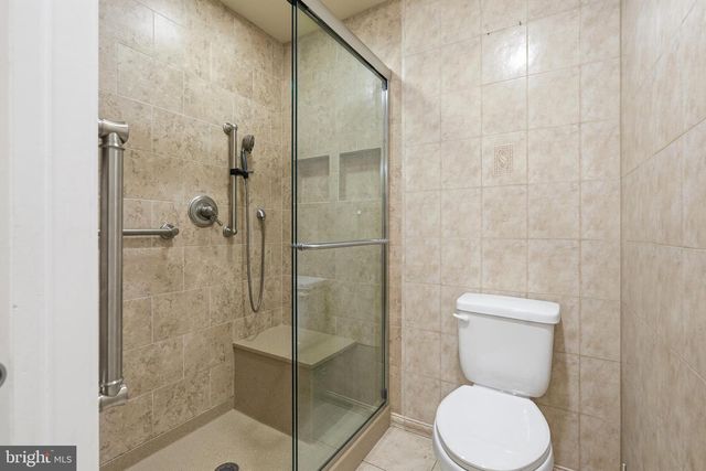 185 LIONS GATE CIR, Souderton, PA 18964