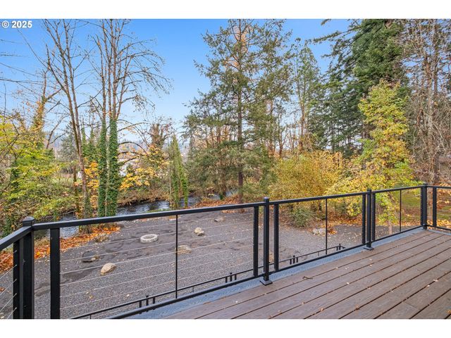 6057 PEACEFUL Ln, Silverton, OR 97381