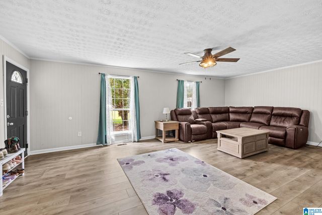 468 COUNTY ROAD 132, Jemison, AL 35085