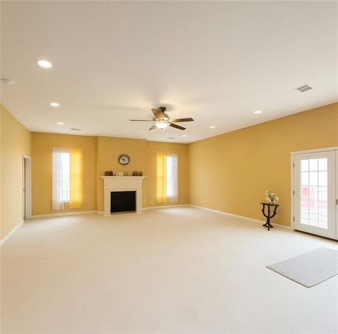 24431 139th Street, Leavenworth, KS 66048