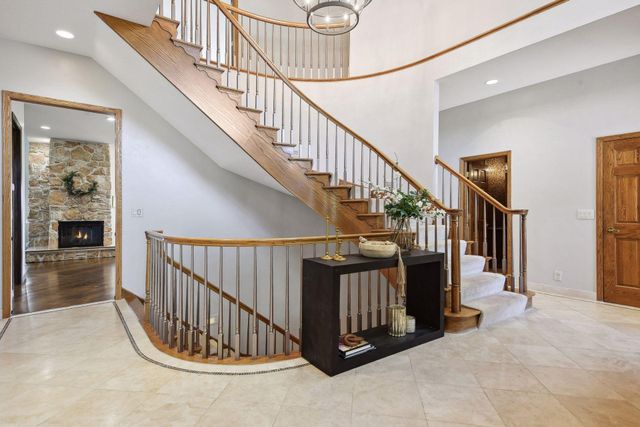 10481 Bluff, Eden Prairie, MN 55347