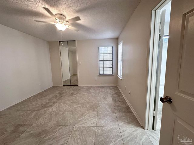 5051 Grande Dr L5, Pensacola, FL 32504