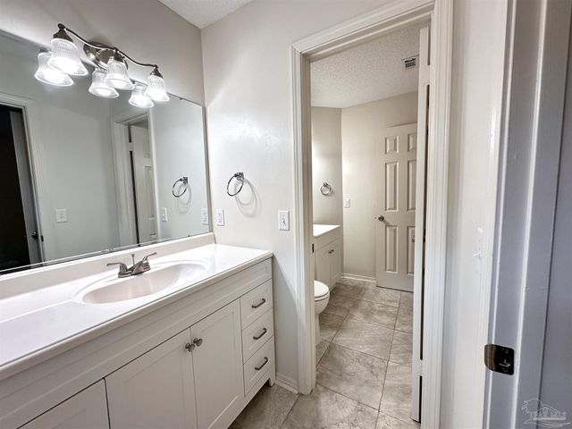 5051 Grande Dr L5, Pensacola, FL 32504