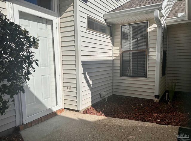 5051 Grande Dr L5, Pensacola, FL 32504