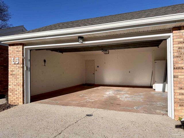 5051 Grande Dr L5, Pensacola, FL 32504