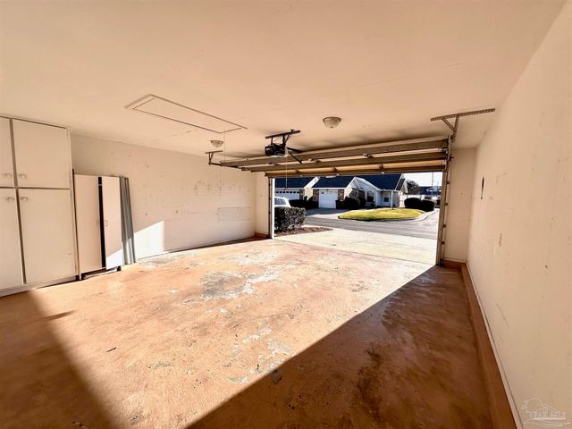 5051 Grande Dr L5, Pensacola, FL 32504