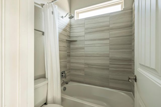 2021 Bear Creek DR, Leander, TX 78641