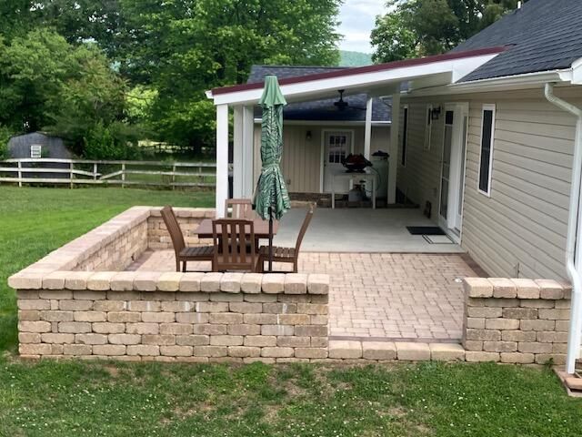 2348 E Ruritan RD, Roanoke, VA 24012