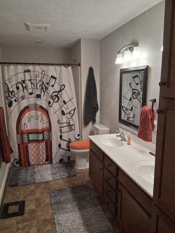 2348 E Ruritan RD, Roanoke, VA 24012