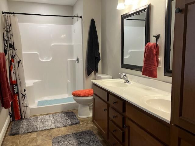 2348 E Ruritan RD, Roanoke, VA 24012