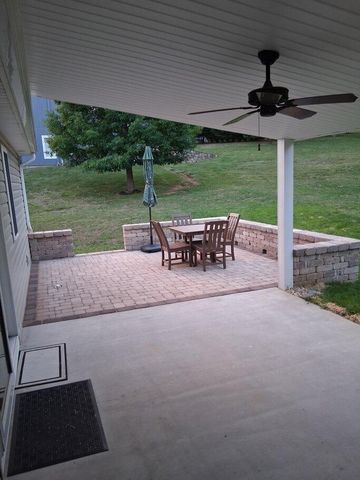 2348 E Ruritan RD, Roanoke, VA 24012