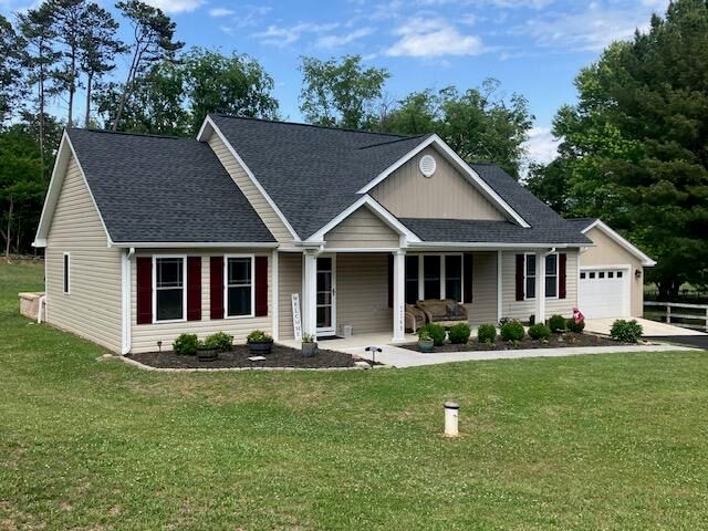 2348 E Ruritan RD, Roanoke, VA 24012