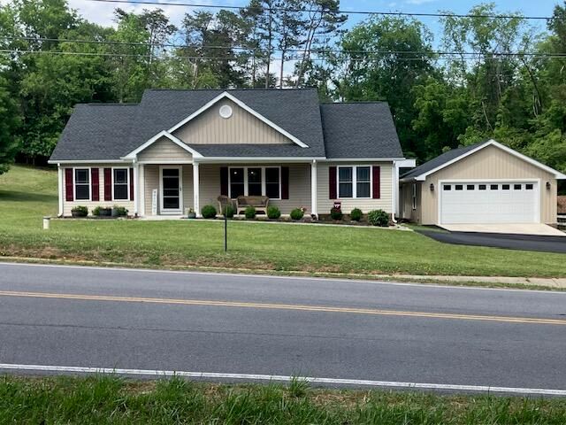 2348 E Ruritan RD, Roanoke, VA 24012