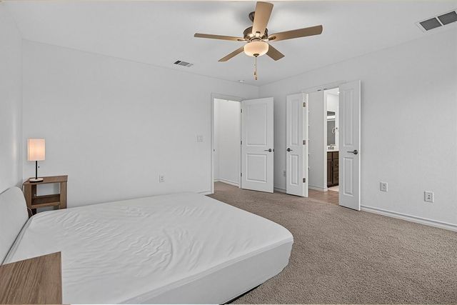 2911 St Regis DR, Pflugerville, TX 78660