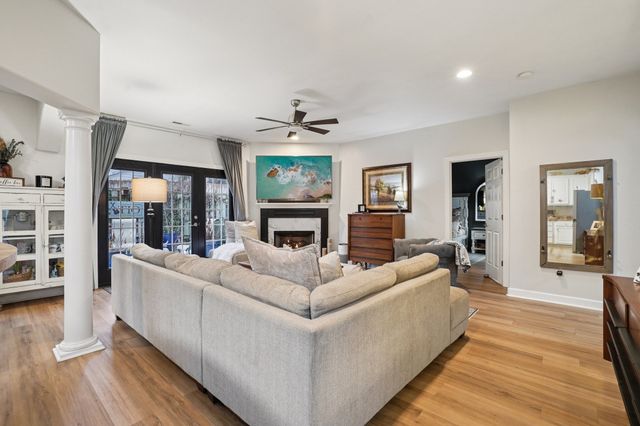2521 Pennington Bend Rd Apt 206, Nashville, TN 37214