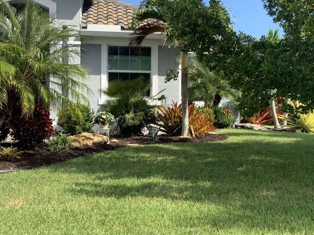 4793 Four Lakes Circle, Vero Beach, FL 32968