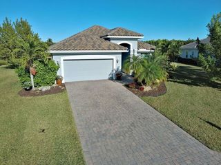 4793 Four Lakes Circle, Vero Beach, FL 32968