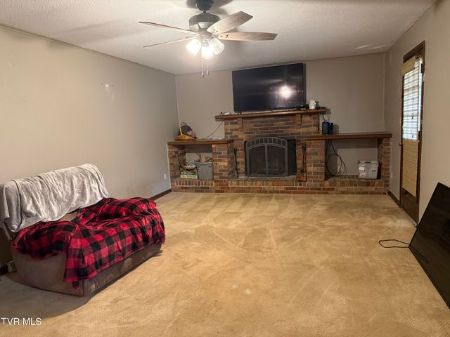 5 Overlook Court, Johnson City, TN 37604