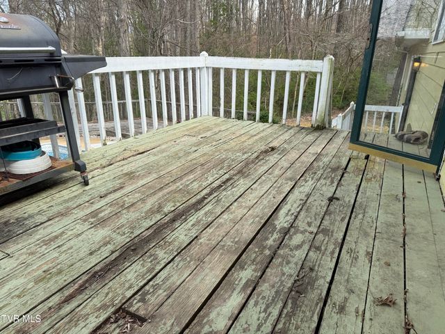 5 Overlook Court, Johnson City, TN 37604