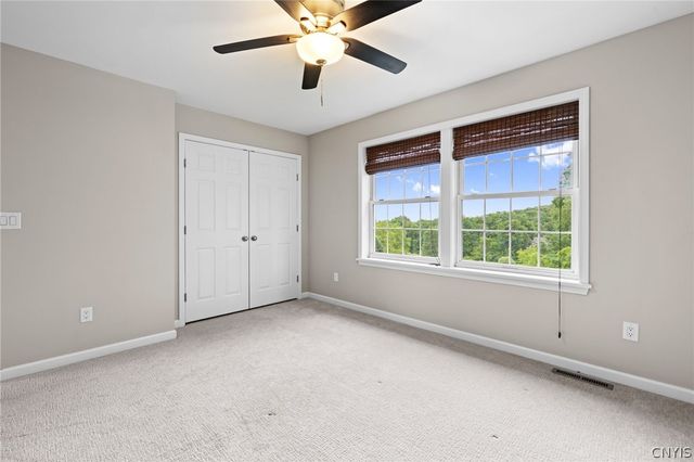 118 Snowflake Circle, Camillus, NY 13031