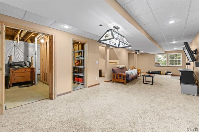 118 Snowflake Circle, Camillus, NY 13031