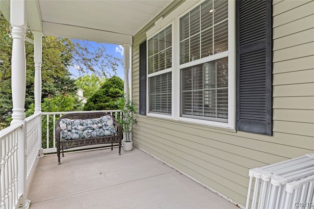 118 Snowflake Circle, Camillus, NY 13031