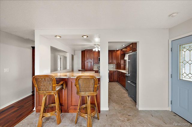 13358 Laplaisance Woods Street, La Salle Township, MI 48145